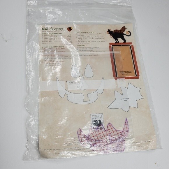 Red Rooster Happy Haunters Halloween patterns wall hanging and bag - Picture 3 of 3
